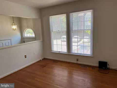 2406 Dunmore Ct, Frederick, MD 21702 photo 6
