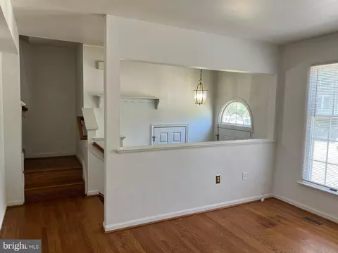 2406 Dunmore Ct, Frederick, MD 21702 photo 4