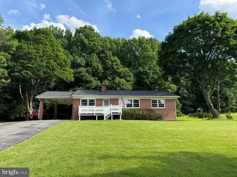 6009 Keyser Ln, Frederick, MD 21702
