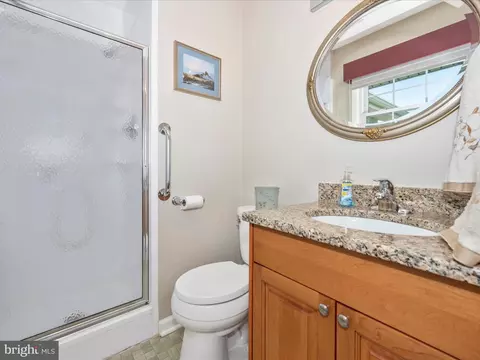 Bath - 8111 Broadview Dr, Frederick, MD 21701 photo 1 of 4