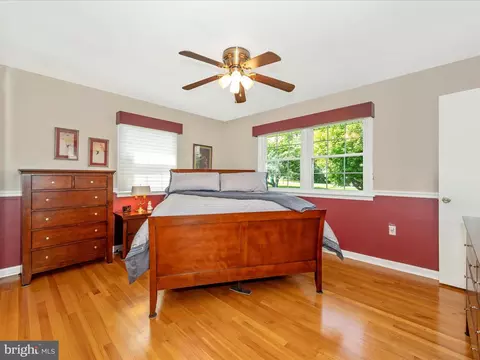 Bedroom - 8111 Broadview Dr, Frederick, MD 21701 photo 1 of 9