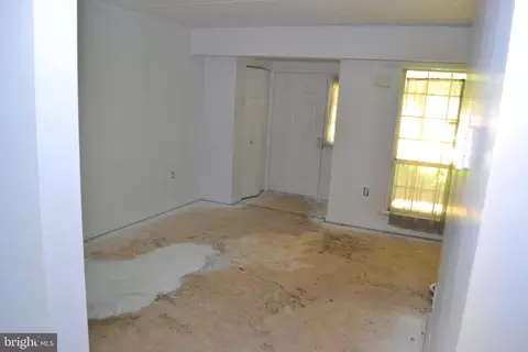 Living - 403 Terry Ct #A2, Frederick, MD 21701 photo 3 of 3