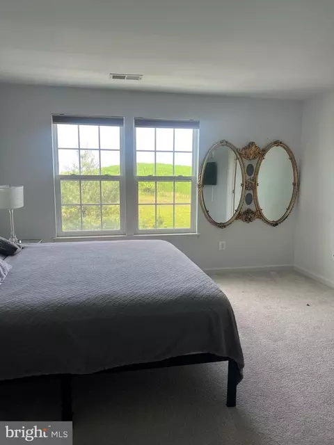 Bedroom - 2065 Spring Run Cir, Frederick, MD 21702 photo 1 of 4
