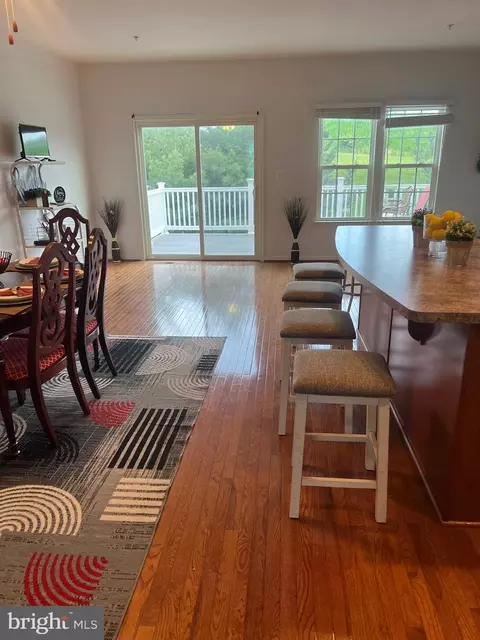 Dining - 2065 Spring Run Cir, Frederick, MD 21702 photo 2 of 3