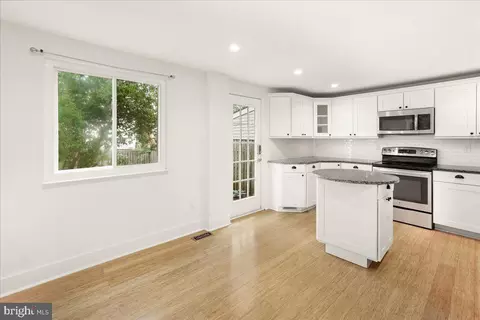 Kitchen - 1733 Heather Ln, Frederick, MD 21702 photo 1 of 4