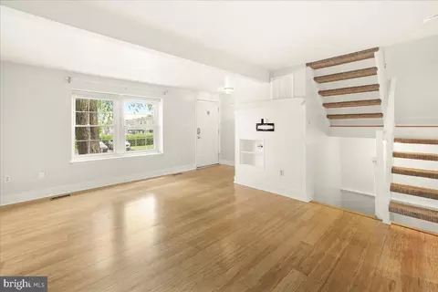 Living - 1733 Heather Ln, Frederick, MD 21702 photo 1 of 2