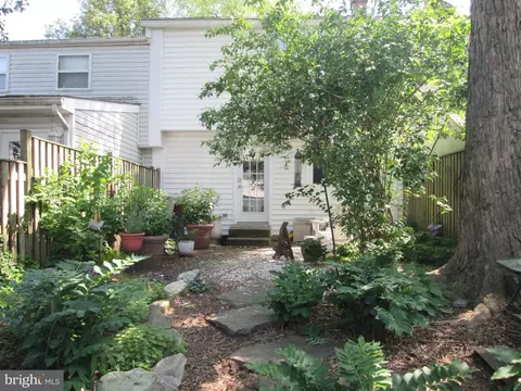 Exterior - 1733 Heather Ln, Frederick, MD 21702 photo 2 of 14