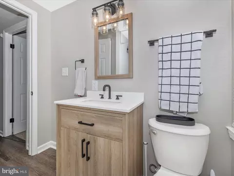 Bath - 1133 Providence Ct, Frederick, MD 21703 photo 4 of 4