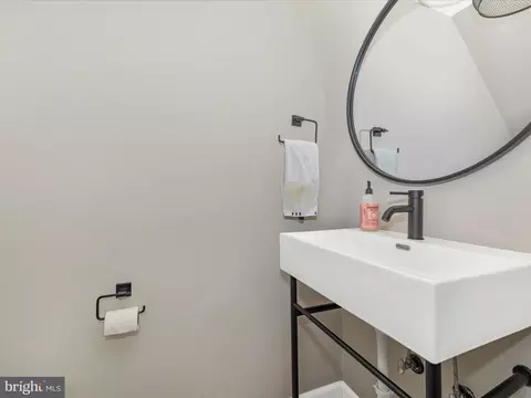 Bath - 1133 Providence Ct, Frederick, MD 21703 photo 1 of 4