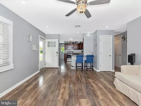 448 Carrollton Dr, Frederick, MD 21701 photo 8