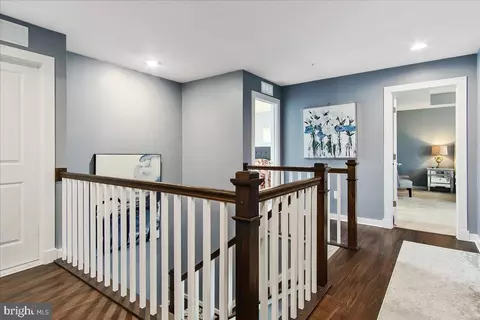 Entry Way - 2056 Chamberlain Dr, Frederick, MD 21702 photo 7 of 10