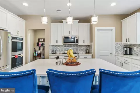 Kitchen - 2056 Chamberlain Dr, Frederick, MD 21702 photo 3 of 5