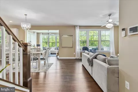 Entry Way - 2056 Chamberlain Dr, Frederick, MD 21702 photo 2 of 10