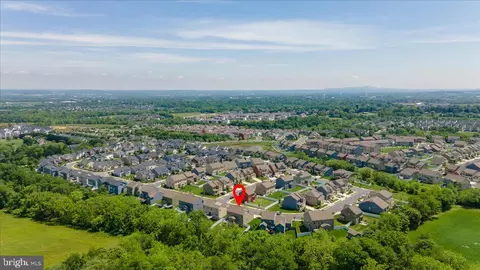 View/Area - 2056 Chamberlain Dr, Frederick, MD 21702 photo 7 of 10
