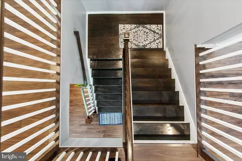 Entry Way - 2056 Chamberlain Dr, Frederick, MD 21702 photo 6 of 10