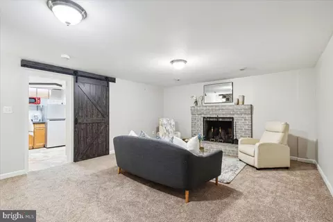 Living - 5 Peters Ln, Frederick, MD 21701 photo 3 of 3