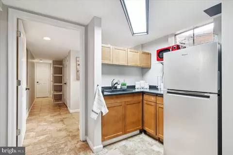 Entry Way - 5 Peters Ln, Frederick, MD 21701 photo 3 of 4