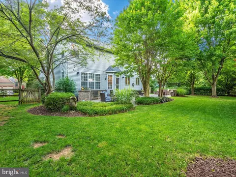 Exterior - 1707 Dearbought Dr, Frederick, MD 21701 photo 5 of 15