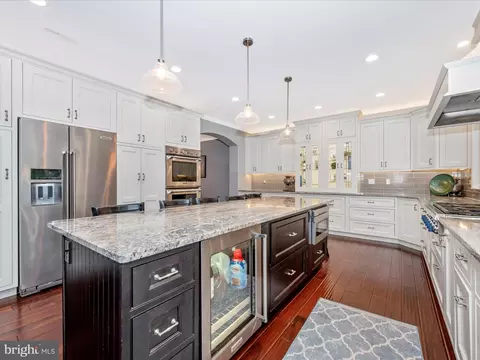 Kitchen - 1707 Dearbought Dr, Frederick, MD 21701 photo 3 of 5