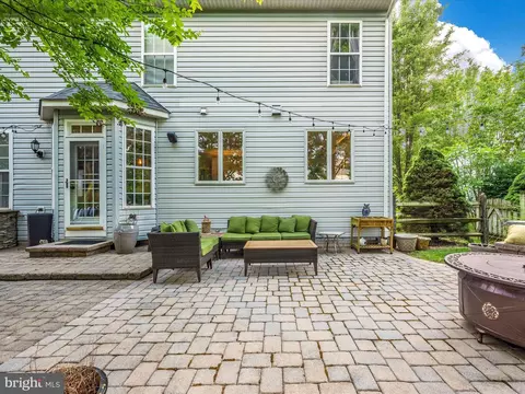 Exterior - 1707 Dearbought Dr, Frederick, MD 21701 photo 10 of 15