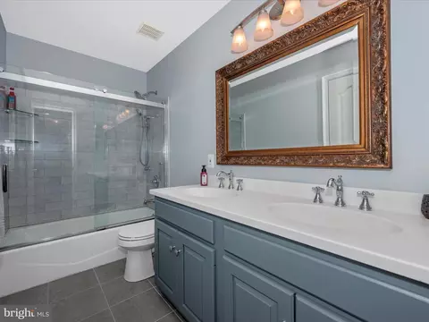 Bath - 1707 Dearbought Dr, Frederick, MD 21701 photo 4 of 5
