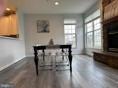 Dining - 3511 Ward Ln, Frederick, MD 21704 photo 4 of 7