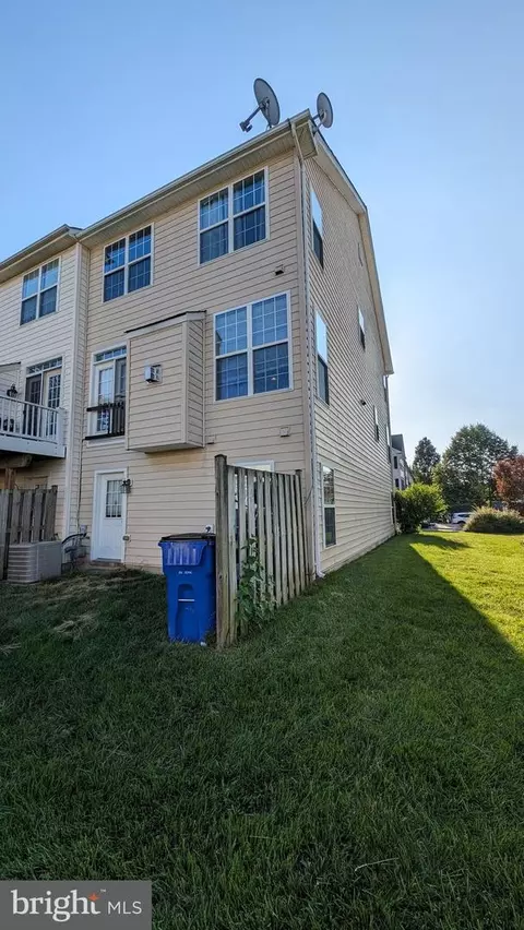 Exterior - 3511 Ward Ln, Frederick, MD 21704 photo 4 of 9