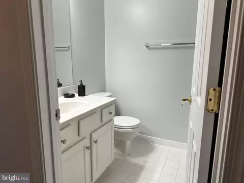 Bath - 3511 Ward Ln, Frederick, MD 21704 photo 3 of 3