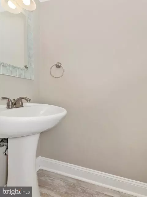 Bath - 499 Arwell Ct, Frederick, MD 21703 photo 1 of 4