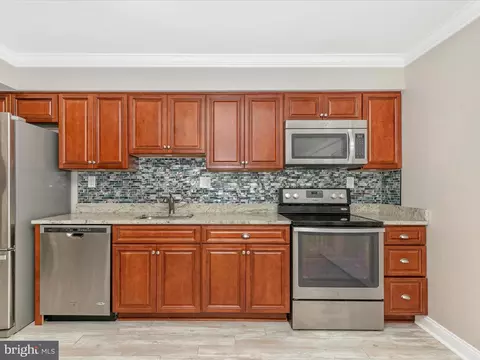 Kitchen - 499 Arwell Ct, Frederick, MD 21703 photo 3 of 6