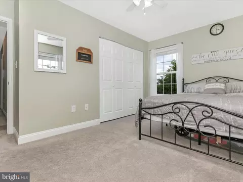 Bedroom - 499 Arwell Ct, Frederick, MD 21703 photo 4 of 6