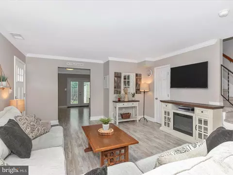 Living - 499 Arwell Ct, Frederick, MD 21703 photo 4 of 5