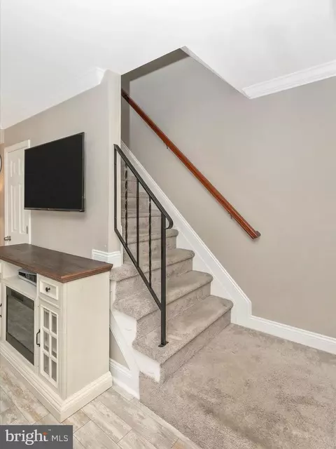 Entry Way - 499 Arwell Ct, Frederick, MD 21703 photo 2 of 6