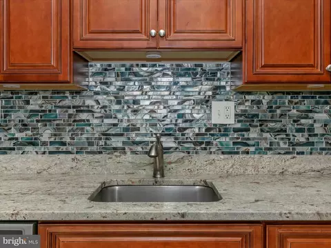 Kitchen - 499 Arwell Ct, Frederick, MD 21703 photo 5 of 6