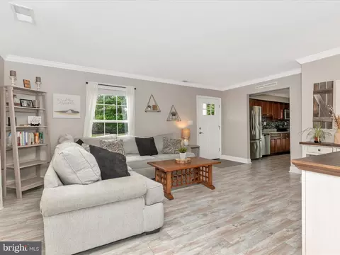 Living - 499 Arwell Ct, Frederick, MD 21703 photo 5 of 5