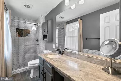 1339 Mulberry Ct, Frederick, MD 21703 photo 9