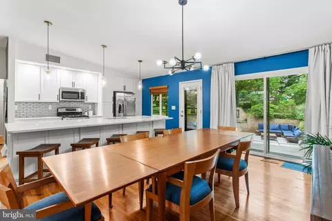 Dining - 8623 Pinecliff Dr, Frederick, MD 21704 photo 6 of 8