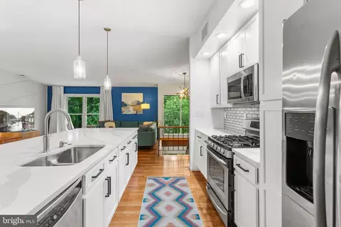 Kitchen - 8623 Pinecliff Dr, Frederick, MD 21704 photo 5 of 9