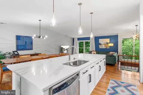 Kitchen - 8623 Pinecliff Dr, Frederick, MD 21704 photo 6 of 9
