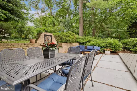 Exterior - 8623 Pinecliff Dr, Frederick, MD 21704 photo 16 of 28