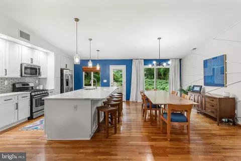 Dining - 8623 Pinecliff Dr, Frederick, MD 21704 photo 7 of 8
