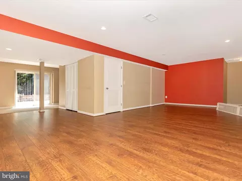 Living - 1802 Black Walnut Ct, Frederick, MD 21701 photo 12 of 15