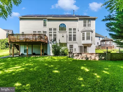 Exterior - 1802 Black Walnut Ct, Frederick, MD 21701 photo 6 of 15