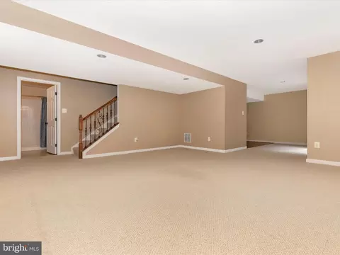 Living - 1802 Black Walnut Ct, Frederick, MD 21701 photo 10 of 15