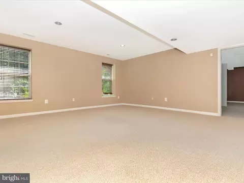 Living - 1802 Black Walnut Ct, Frederick, MD 21701 photo 14 of 15