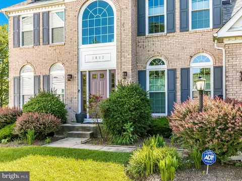 Exterior - 1802 Black Walnut Ct, Frederick, MD 21701 photo 2 of 15