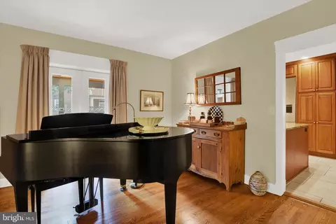 204 Grove Blvd, Frederick, MD 21701 photo 6