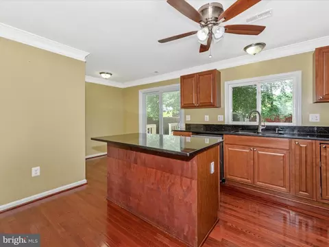 5814 Farmgate Ct, Frederick, MD 21703 photo 10