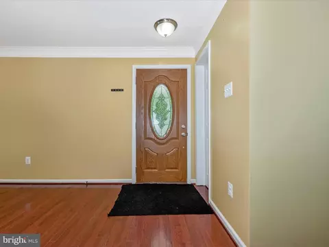 5814 Farmgate Ct, Frederick, MD 21703 photo 3