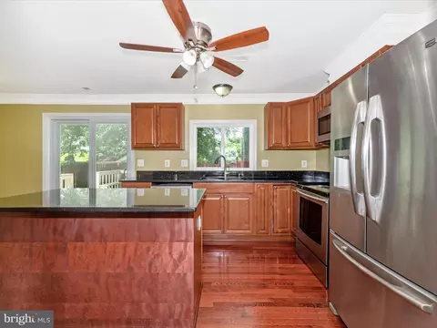 5814 Farmgate Ct, Frederick, MD 21703 photo 9
